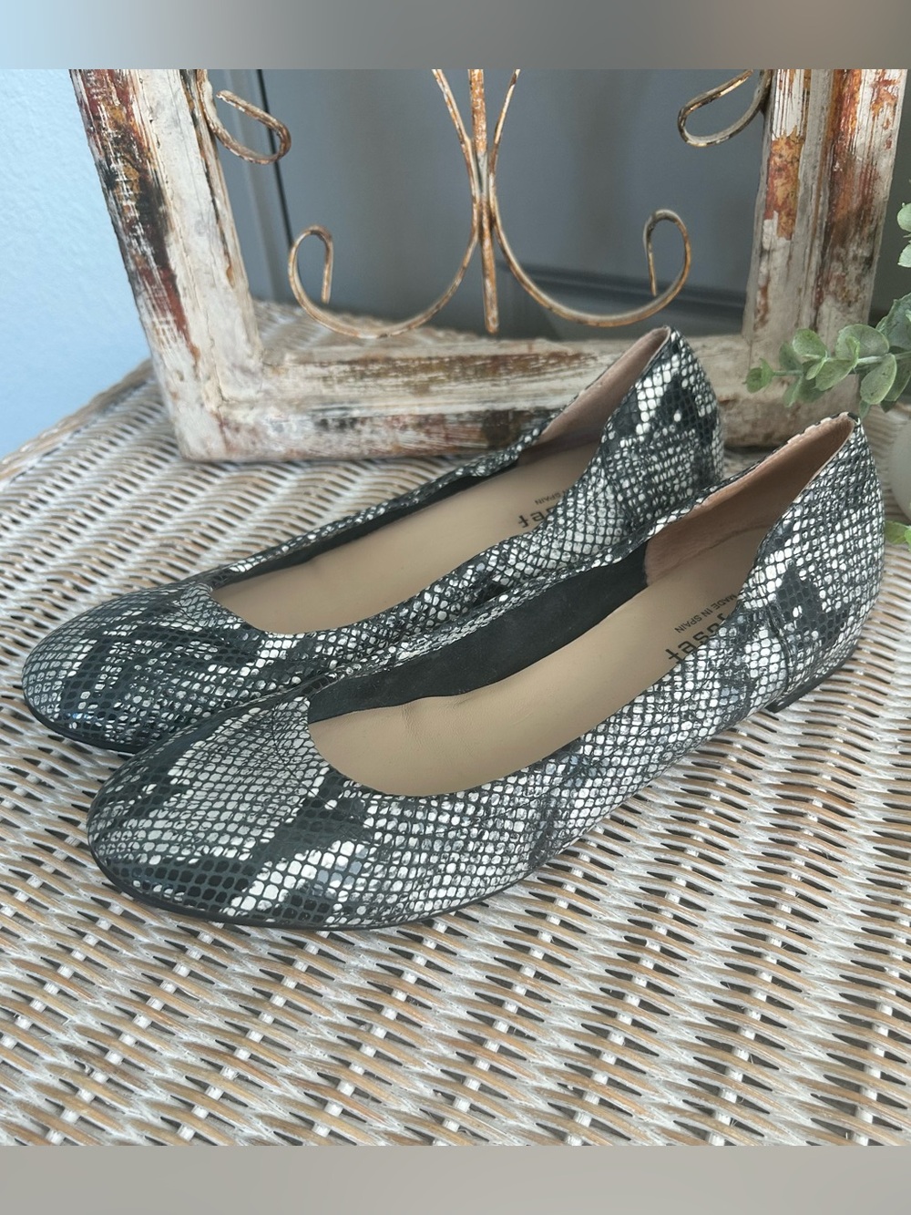 Jon Josef Snakeskin Ballet Flats | Black White Leather Flats | Size 9.5